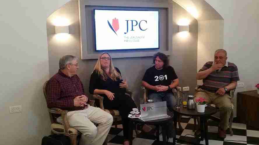 Members of One Homeland, Two States movement spoke at JPC on Thursday, April 6th, about “New Horizons for Peace between Israelis and Palestinians”.